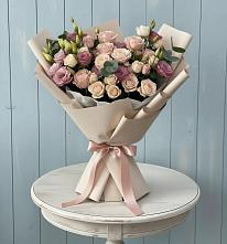 Букет цветов из:  Розы и Лизиантусы в Ковалево