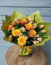 Букет цветов из:  Альстромерии и Розы в Ковалево