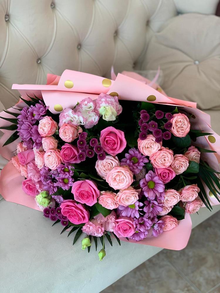 Букет цветов из: Хризантемы, Розы и Лизиантусы в Ковалево