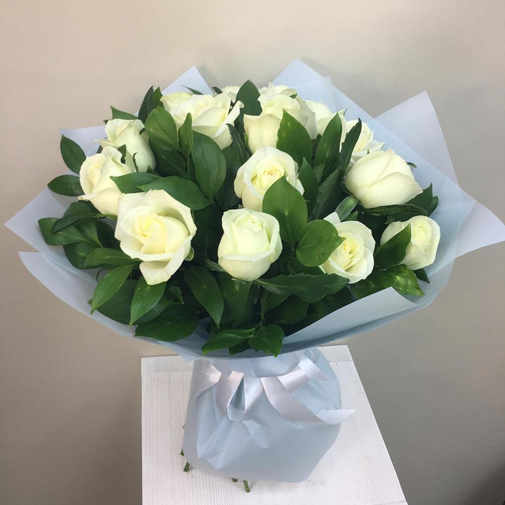 Букет 15 Белых роз Проуд в Ковалево