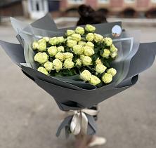 Букет Белые кустовые розы Солинеро в Ковалево