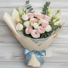 Букет цветов из:  Лизиантусы в Ковалево