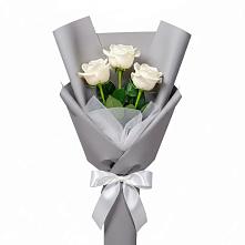 Букет 3 белые розы в Ковалево