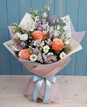 Букет цветов из:  Лизиантусы, Розы, Альстромерии и Гипсофила в Ковалево
