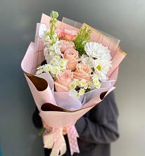 Букет цветов из:  Хризантемы и Розы в Ковалево