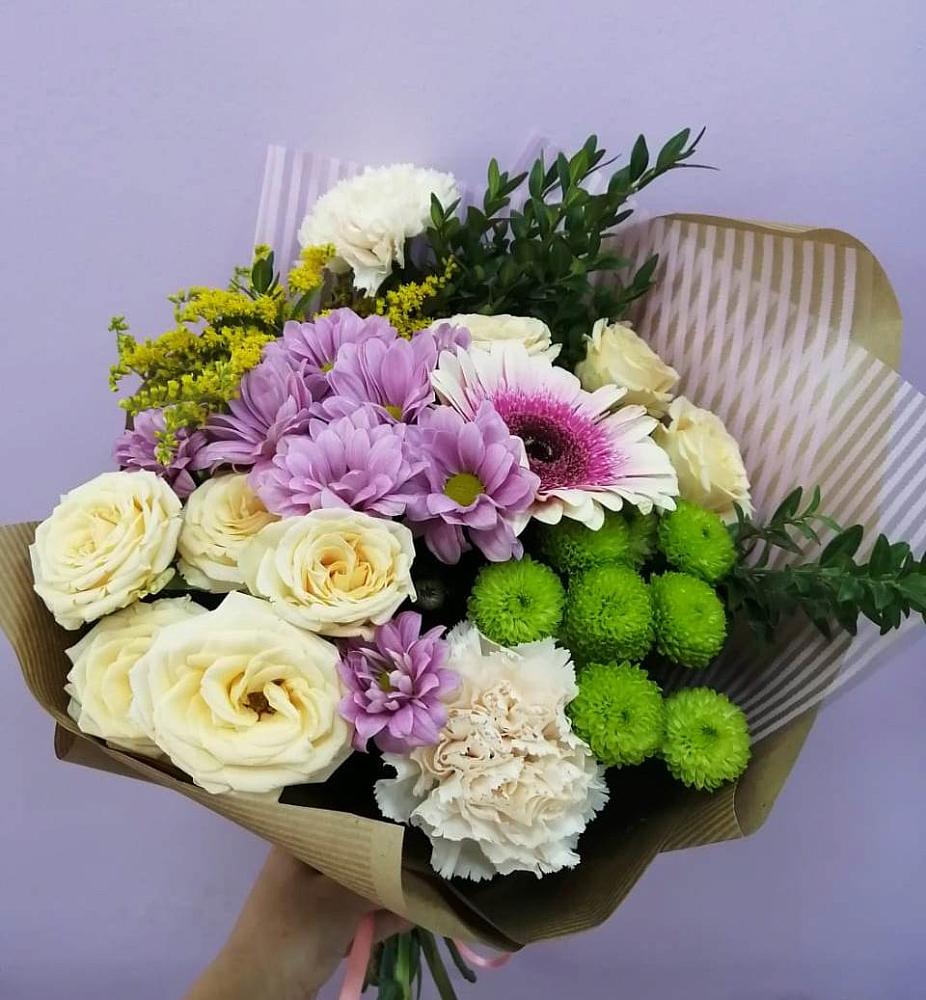 Букет цветов из: Хризантемы, Розы, Гвоздики и Герберы в Ковалево