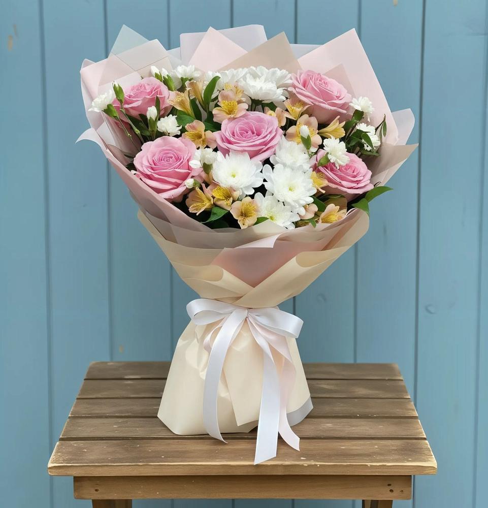 Букет цветов из: Гвоздики, Орхидеи и Розы в Ковалево