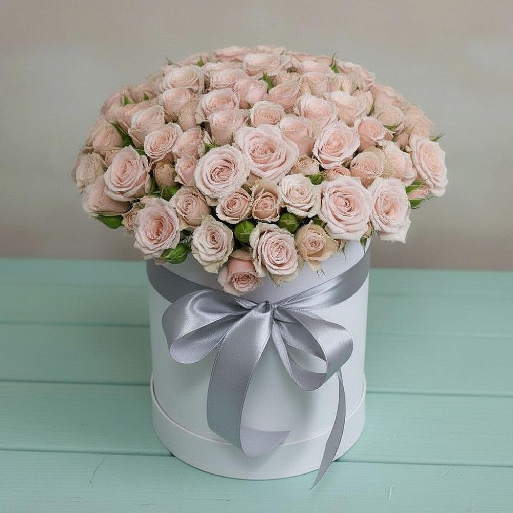 Цветочная композиция из Розы в шляпной коробке в Ковалево