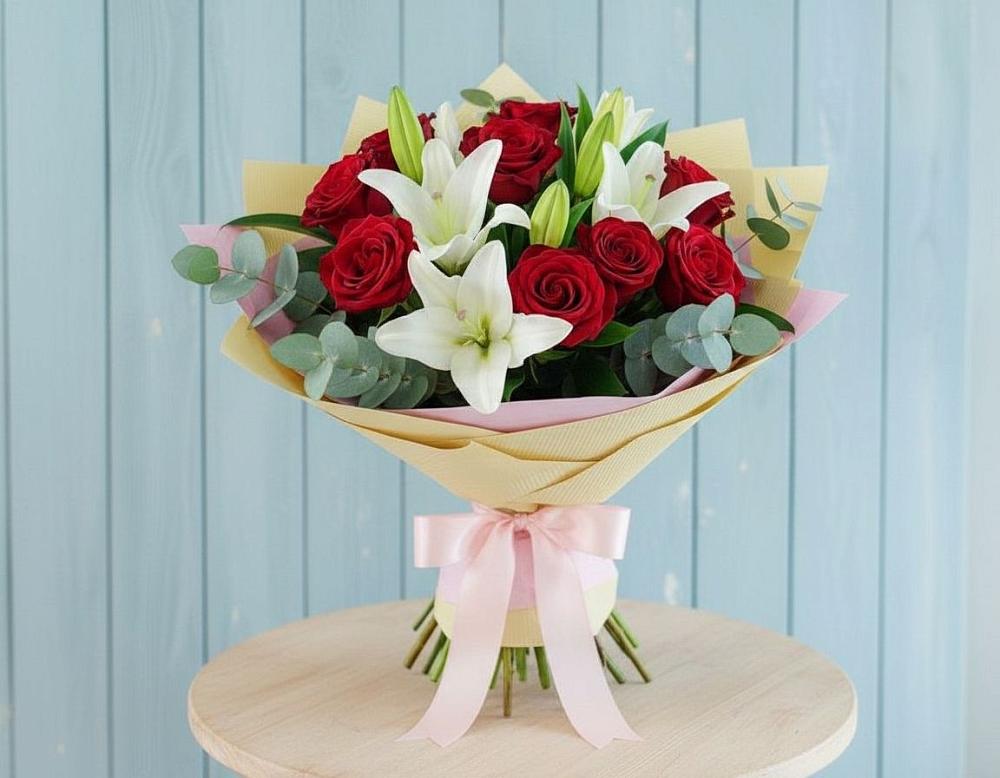 Букет цветов из: Лилии и Розы в Ковалево